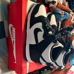 Nike dunk hi retro black and white. Size 8.5 men’s excellent condition.